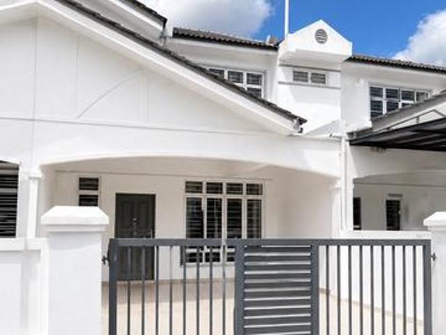 Terraced House for sale in Ulu Tiram, Johor