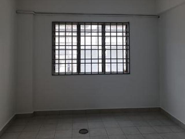 Apartment for sale in Port Klang, Selangor