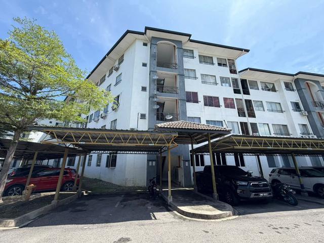 Apartment for sale in Putatan, Bahagian Pantai Barat