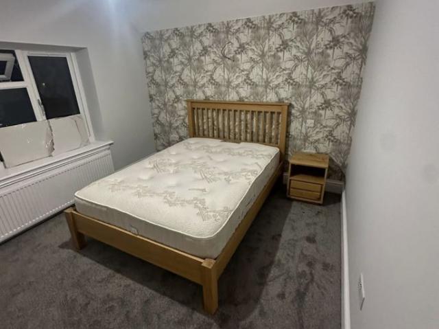 Apartment for rent in Lye Valley, The Slade