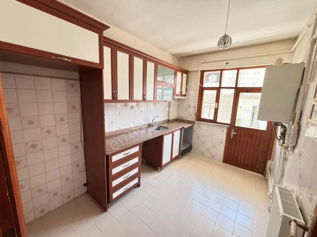 Üsküdar, İstanbul içerisinde kiralık mülk