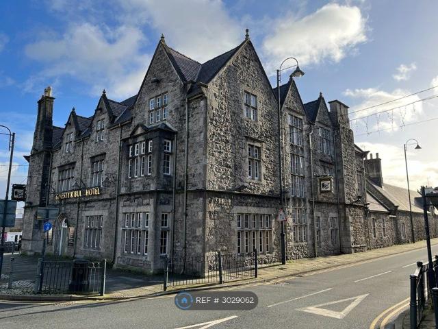 Room for rent in Llangefni, Wales