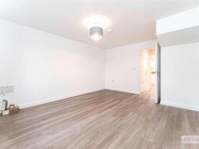House for rent in Stortford Fields Eastern Neighbourhood, East Hertfordshire
