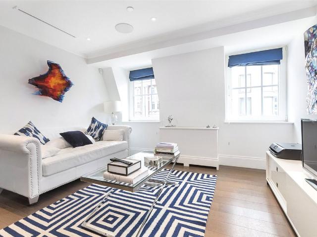Apartment for rent in Covent Garden, Greater London