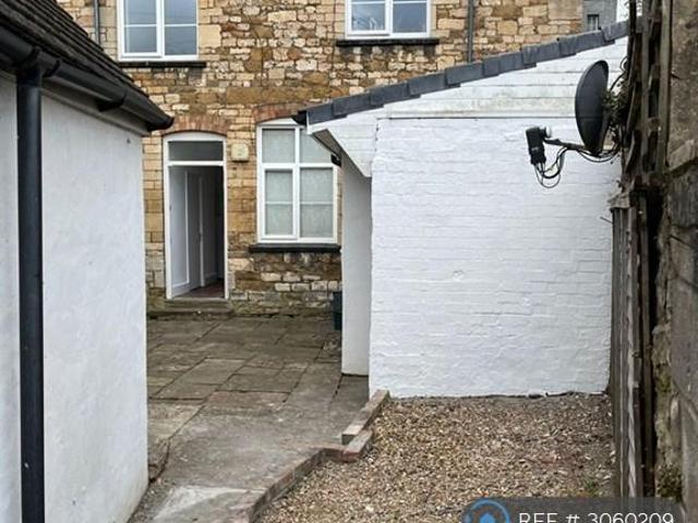 Apartment for rent in Woodmancote, Stroud
