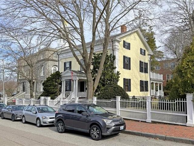 House for sale in Newport
