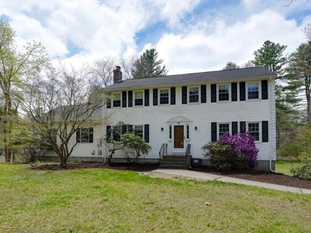 House for sale in Holliston, Massachusetts