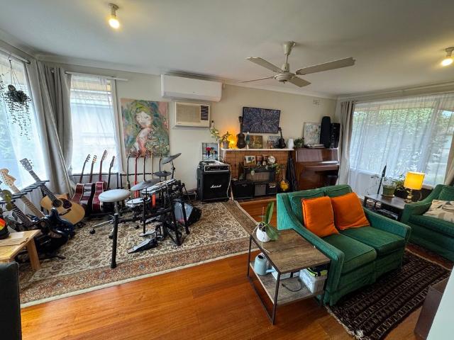 Room for rent in Camerons Creek, Victoria