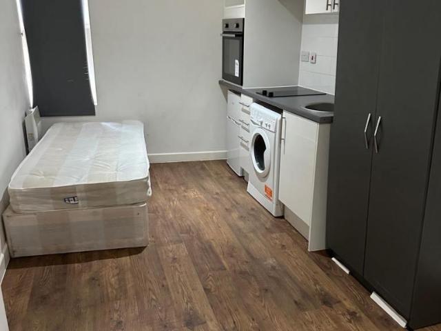 Apartment for rent in London Borough of Croydon, Greater London