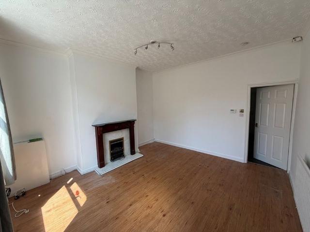 House for rent in Moses Gate, Lee Bank