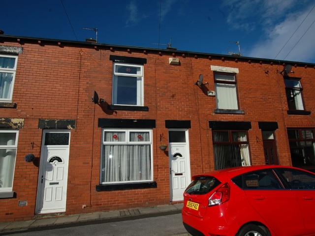 House for rent in Moses Gate, Lee Bank