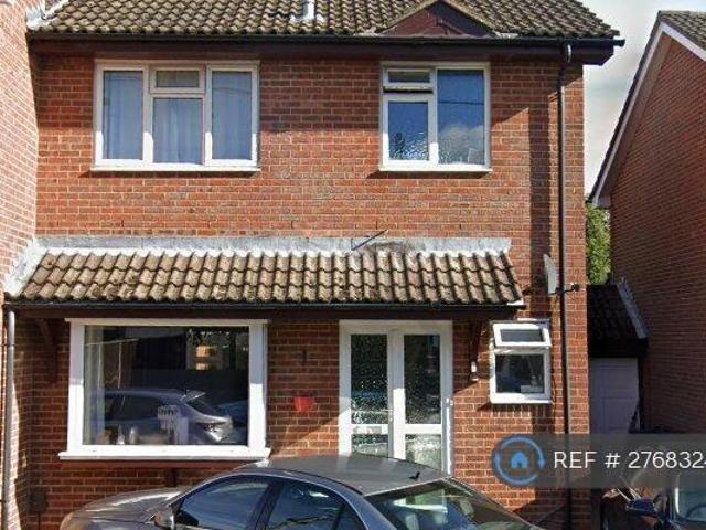 House for rent in Fole, Surrey