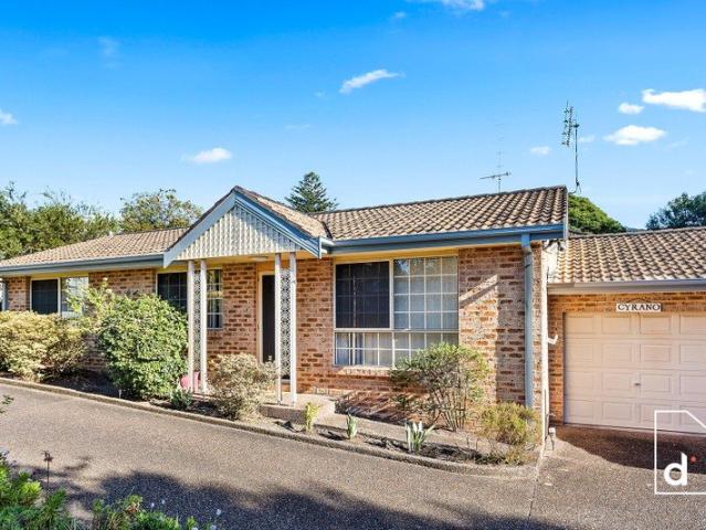 Villa for sale in Wollongong West, New South Wales