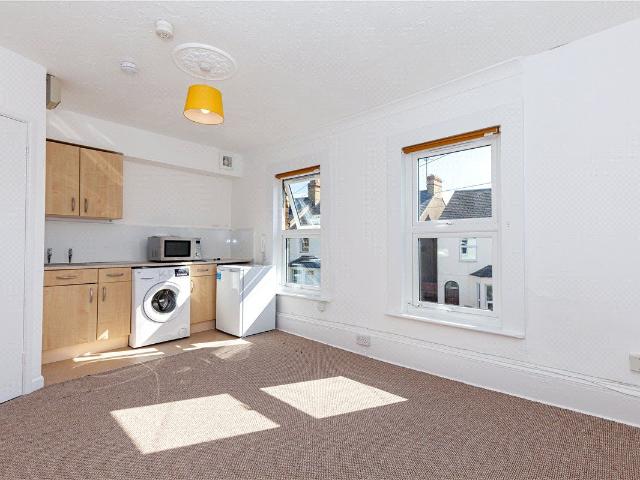 Studio for rent in East Oxford, Oxford