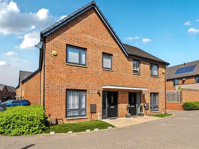 House for rent in Westfield, Woking