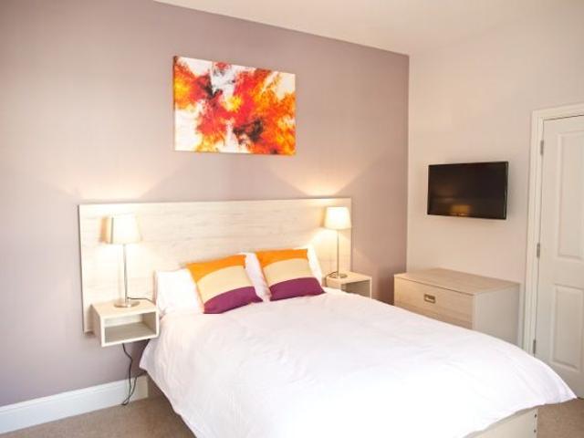 Room for rent in Newtown, Reading