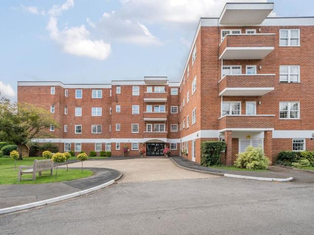 Apartment for rent in Gerrards Cross, Denham