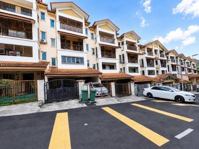 Townhouse for sale in Selayang, Selangor