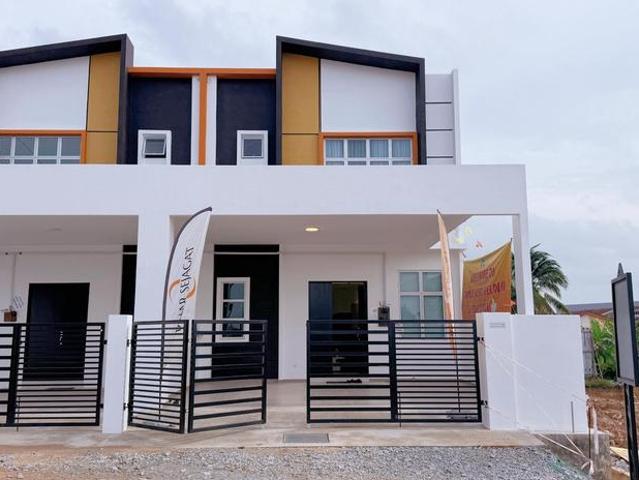 Terraced House for sale in Rembia, Malaka