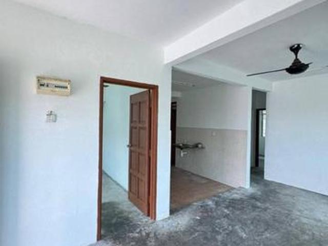 Townhouse for sale in Malaka