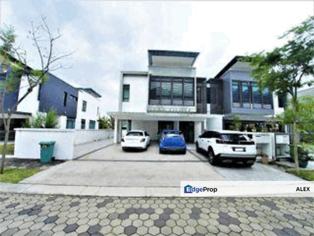 House for sale in Sendayan Village, Negeri Sembilan