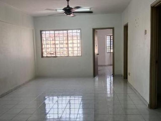 Apartment for sale in Petaling, Alam Impian