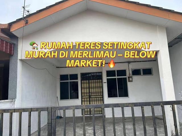 Terraced House for sale in Malaka
