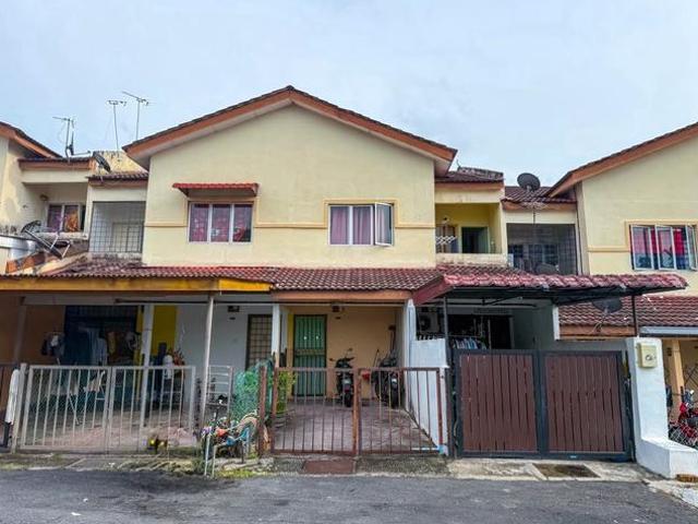 Townhouse for sale in Sendayan Village, Negeri Sembilan