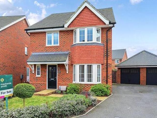 House for sale in Moulsham Green, Hart