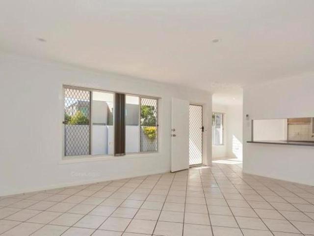 House for sale in Fernbrook, Queensland