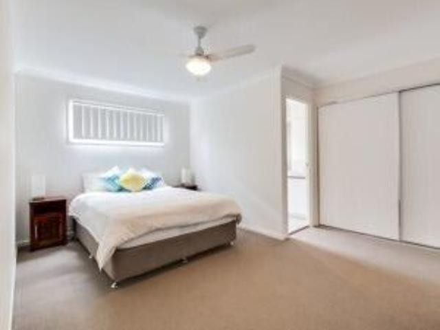 Room for rent in Camerons Creek, Victoria