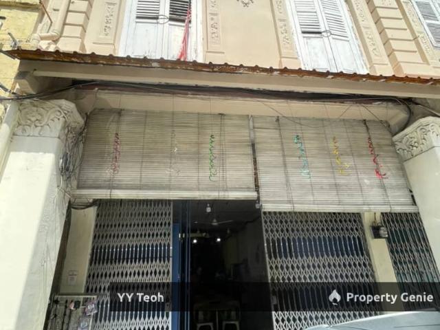 Shop for sale in Malaka