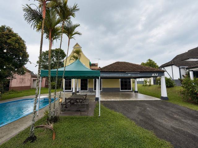 Bungalow for sale in Malaka
