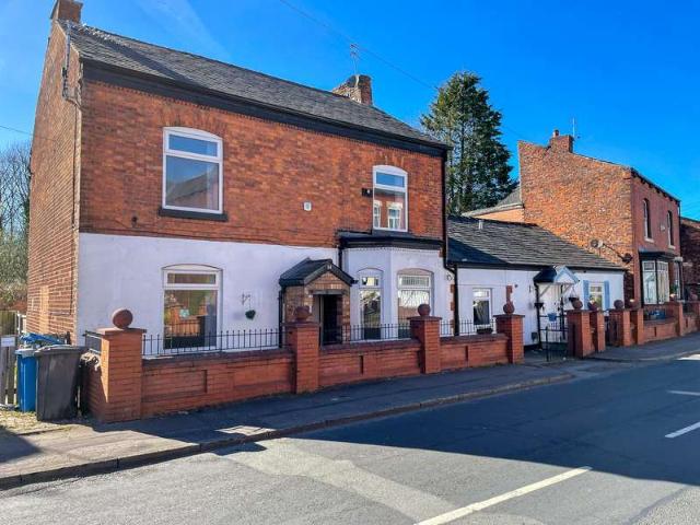 Bungalow for sale in Georgia, Greater Manchester