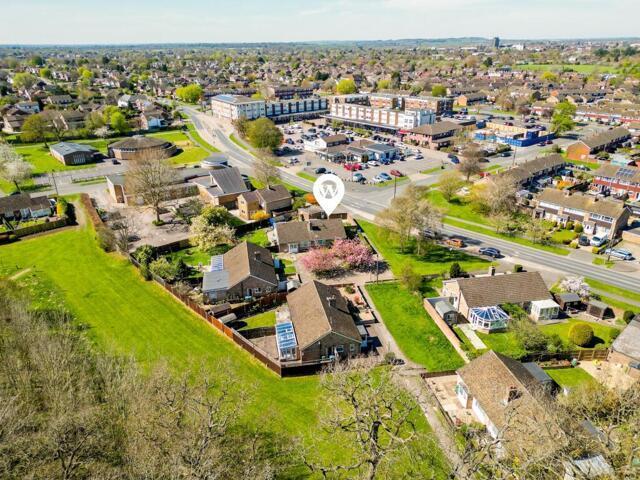 Bungalow for sale in Bedgrove, Aylesbury