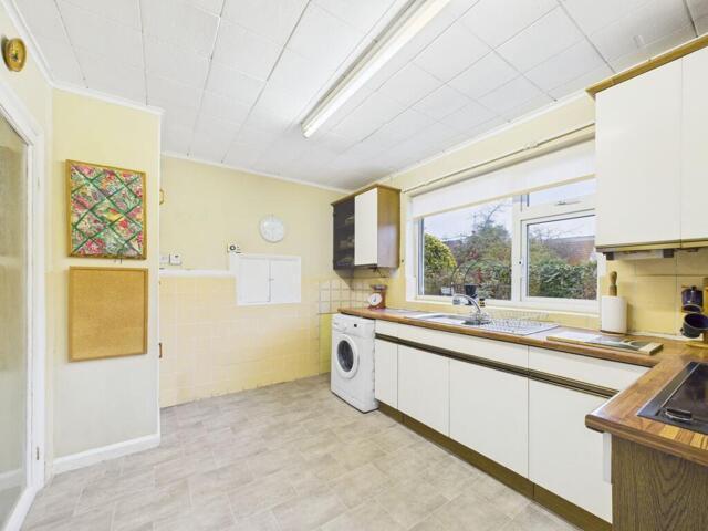 Bungalow for sale in Gedling