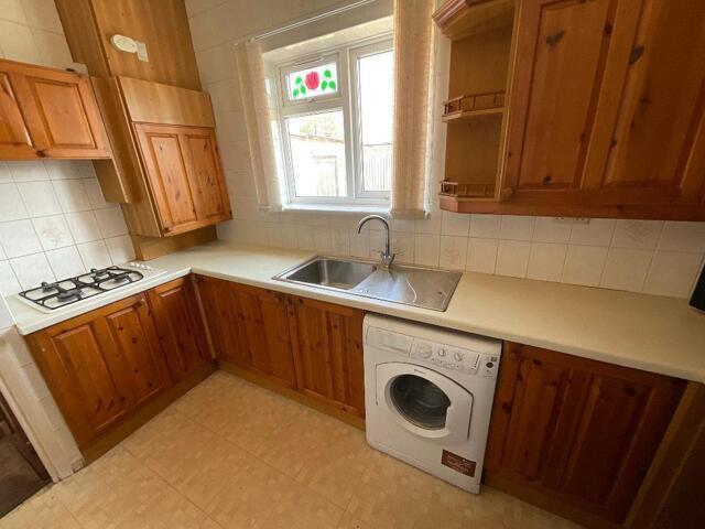 Bungalow for sale in Dagenham, South Hornchurch