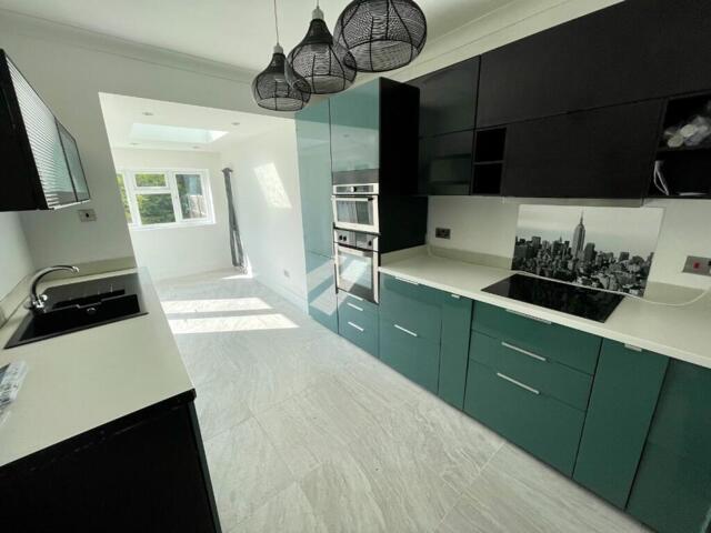 Bungalow for sale in Luton, Stopsley