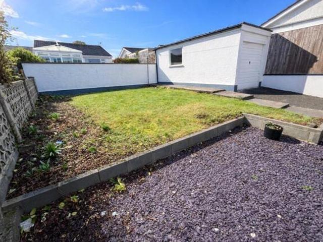 Bungalow for sale in Saundersfoot, Wales