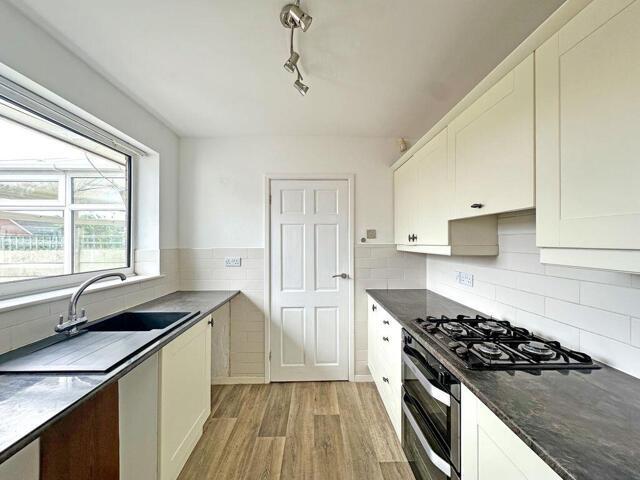 Bungalow for sale in Landywood, Great Chatwell