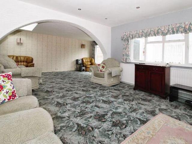 Bungalow for sale in Walsall, Stonnall