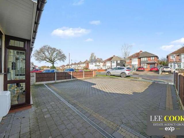 Bungalow for sale in Wednesfield, West Midlands