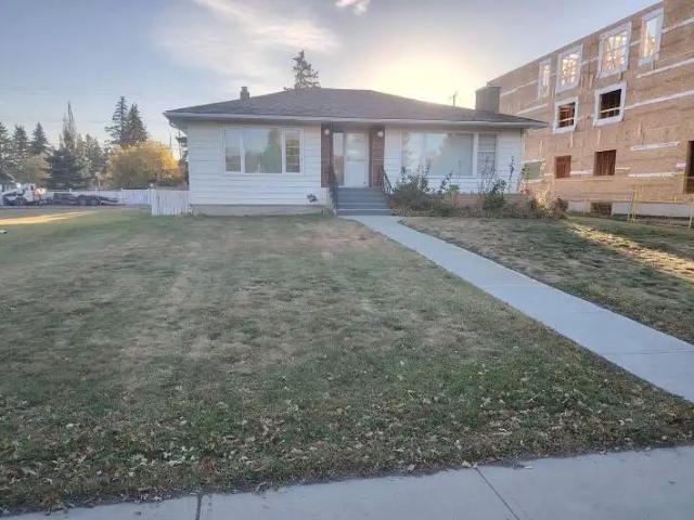 House for rent in Queen Mary Park, Edmonton