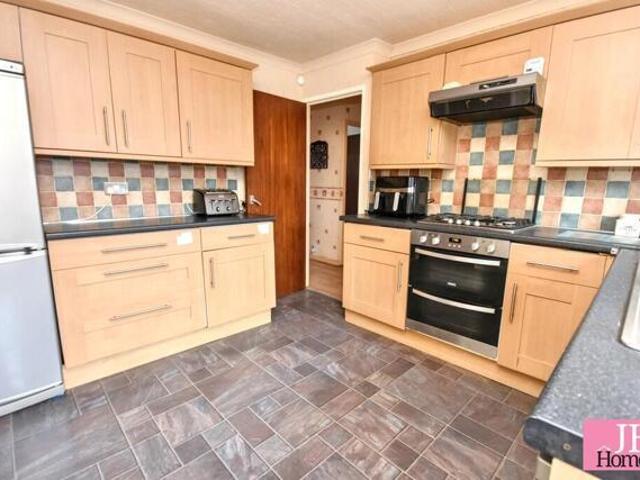 Bungalow for sale in Stank