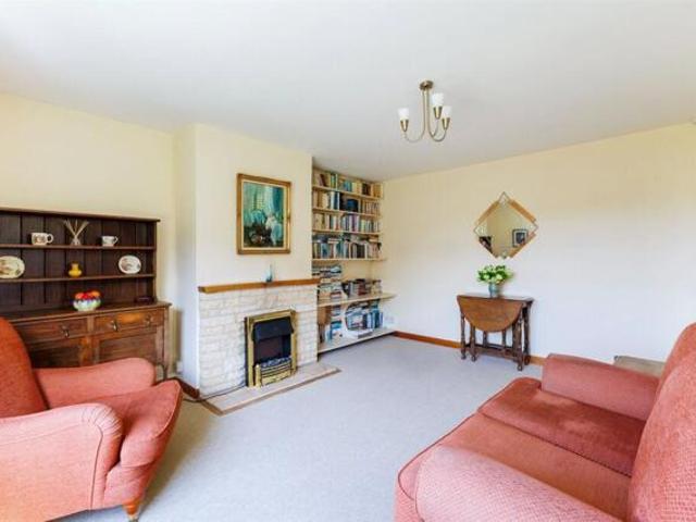 Bungalow for sale in Broadway, Saintbury Bungalow for sale in Broadway, Saintbury