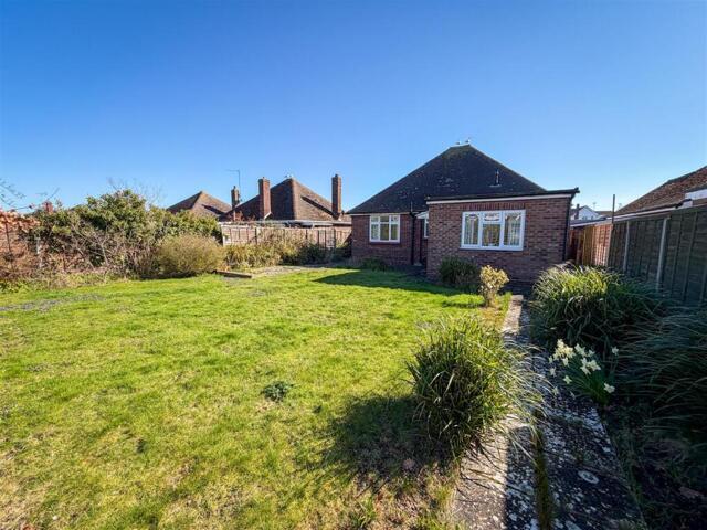 Bungalow for sale in Dale Hill, Essex