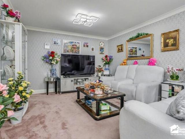 Bungalow for sale in St Anthony's Hill, Eastbourne