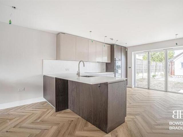 Bungalow for sale in Fairlop, Greater London