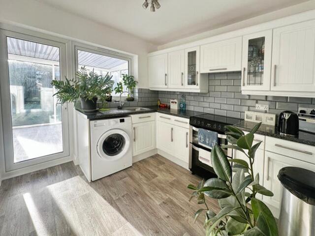 Bungalow for sale in Frinton and Walton, Dale Hill