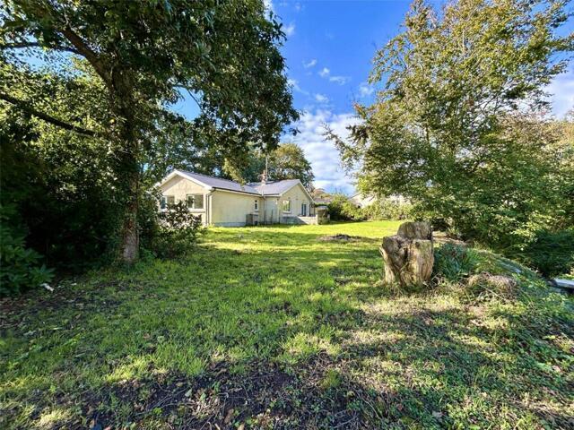 Bungalow for sale in St Ishmael's, Wales
